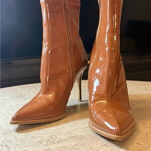 Steve Madden Tan Patent Leather Heeled Boots